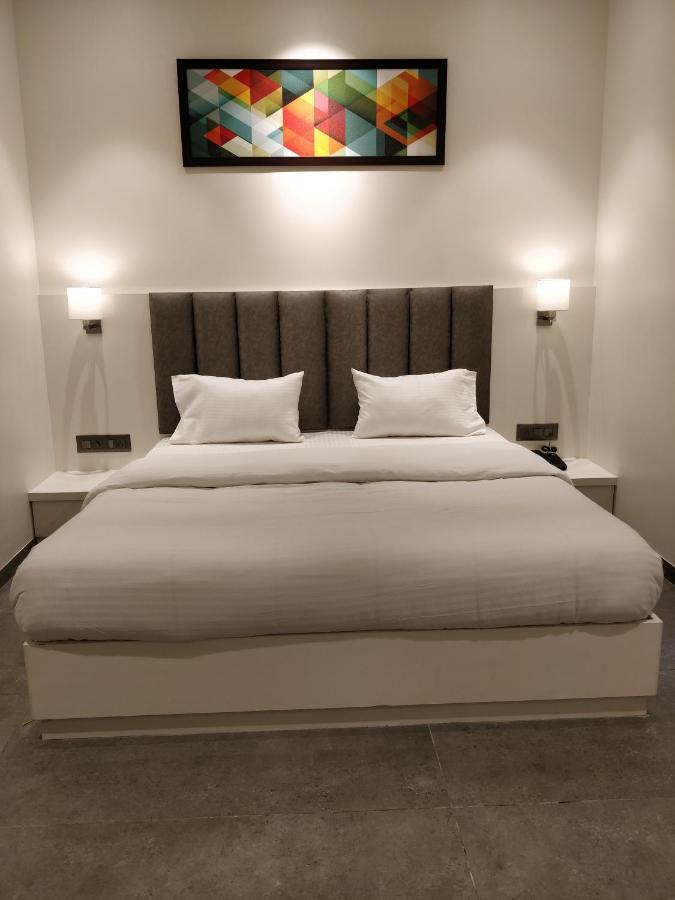 Hotel My Home Residency ناسيك المظهر الخارجي الصورة